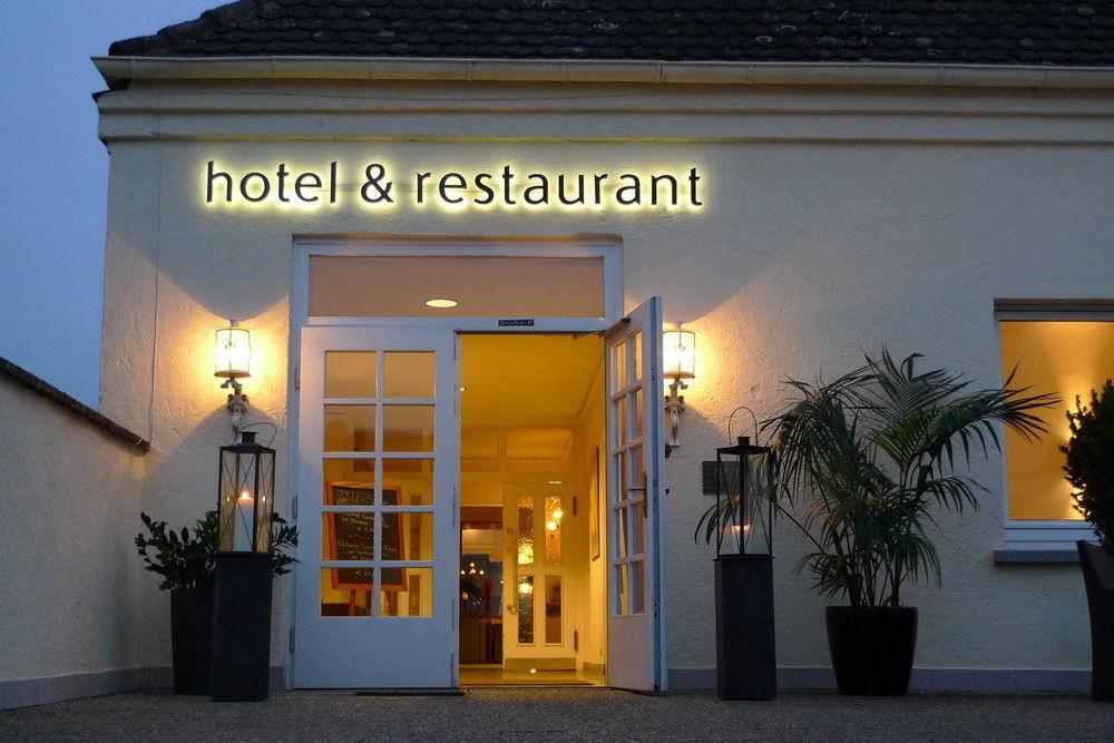 Naegler'S Fine Lounge Hotel โอสตริช-วินเคิล ภายนอก รูปภาพ