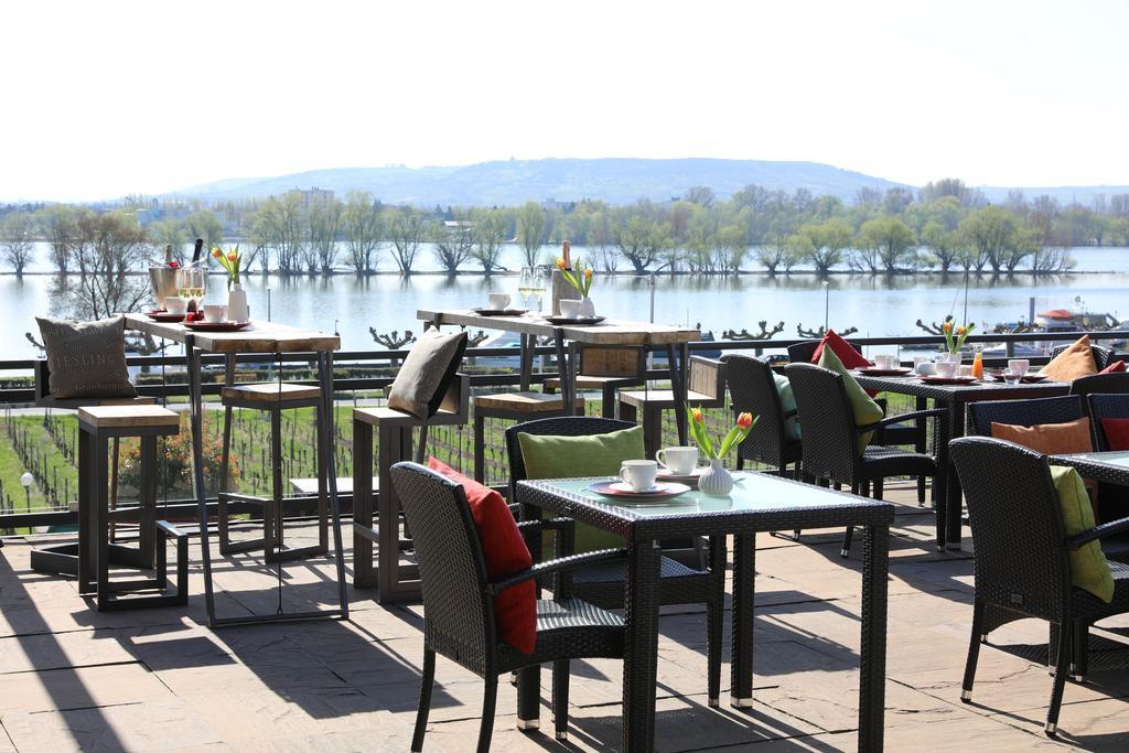 Naegler'S Fine Lounge Hotel โอสตริช-วินเคิล ภายนอก รูปภาพ
